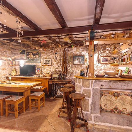 Apartment Villa Marija, Pinezici Кърк Екстериор снимка