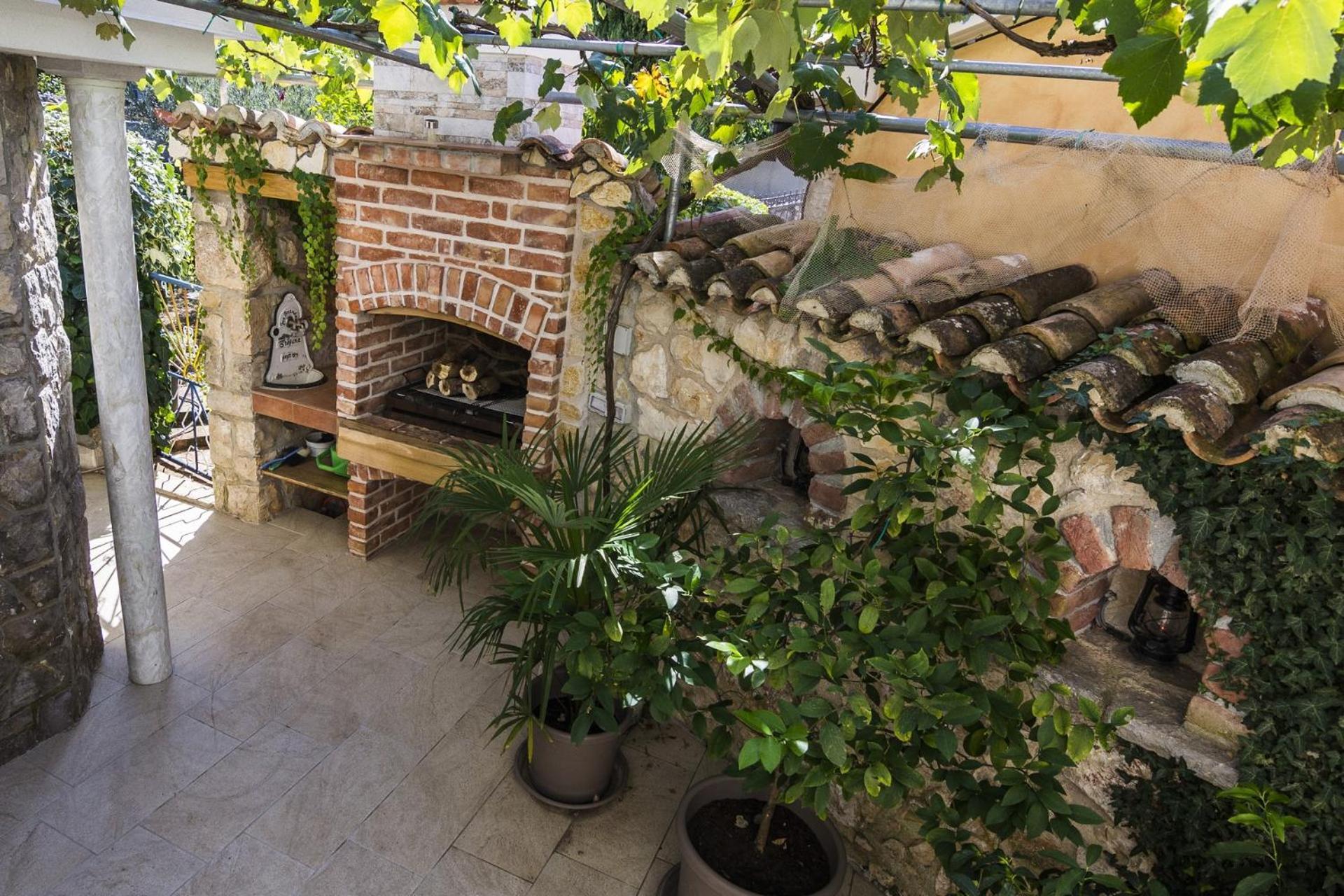 Apartment Villa Marija, Pinezici Кърк Екстериор снимка