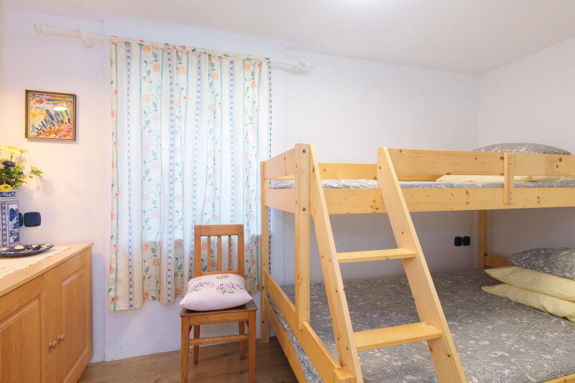 Apartment Villa Marija, Pinezici Кърк Екстериор снимка